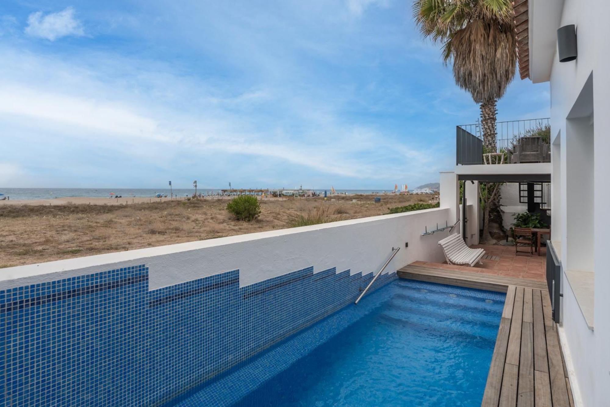 Beach Villa Cristina By Hhbcn Castelldefels Ruang foto